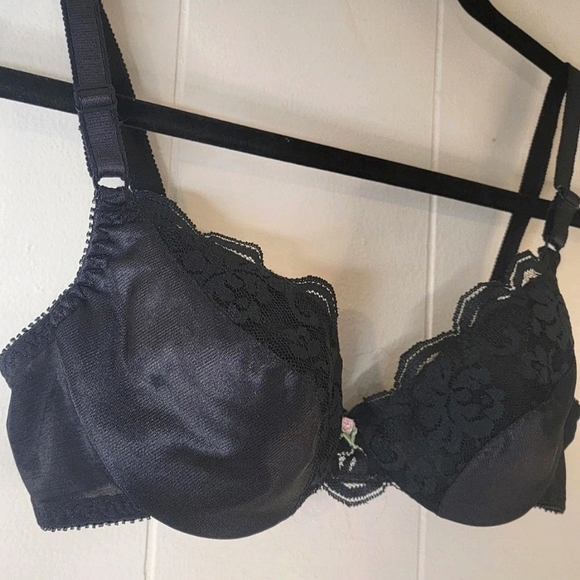 Vintage Maidenform Chantilly Black Lace 34B Black Bra - Picture 4 of 10